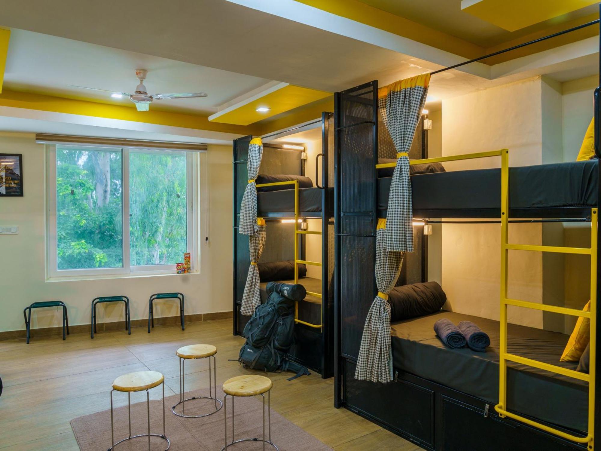 The Hosteller Dehradun Exterior foto